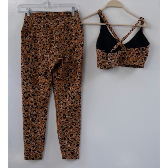 Carbon38 Layered Leopard Metallic High Rise Leggings and Sports Bra Size Medium - Picture 5 of 8